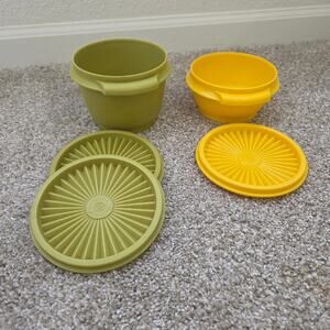 Vintage Tupperware Set of 2 Small Bowls and 3 Lids